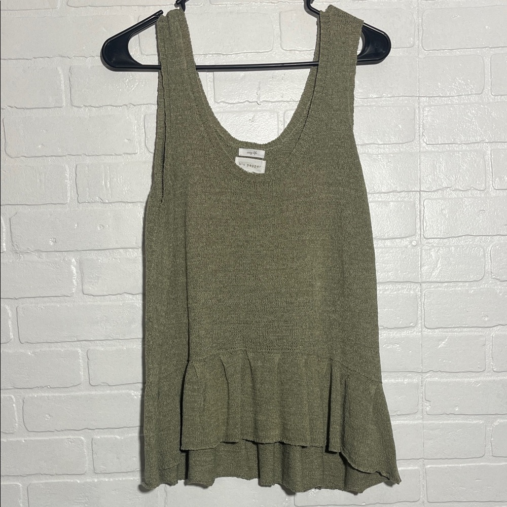 Blu Pepper Tank Top Cozy Life Womens Olive Green Sleeveless Ruffled Hem Large